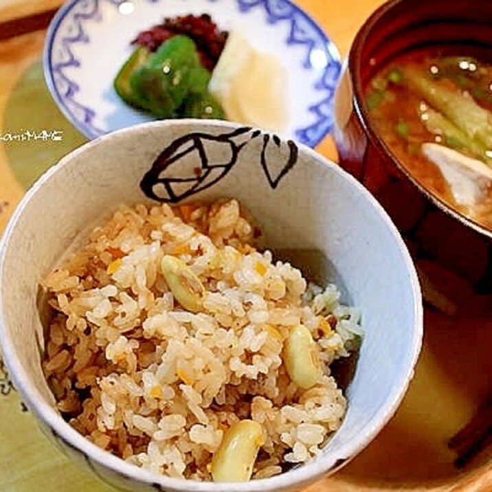 秘伝豆と牛肉の炊き込みごはん